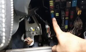 Cara Mudah Membaca Arti Kode Sekring Mobil