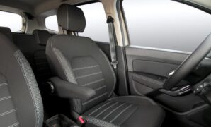 Rekomendasi Warna Jok Mobil yang Tepat untuk Interior Anda: Pilihan Terbaik 2025