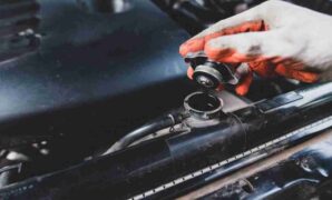 Cara Cek Radiator Mobil Ketika Jalan: Tips & Trik Agar Mesin Tidak Overheating